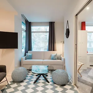 Cocteau : Au Coeur De La Rive Gauche, Neuf, Design, 2/4/6 Personnes Apartment Paris
